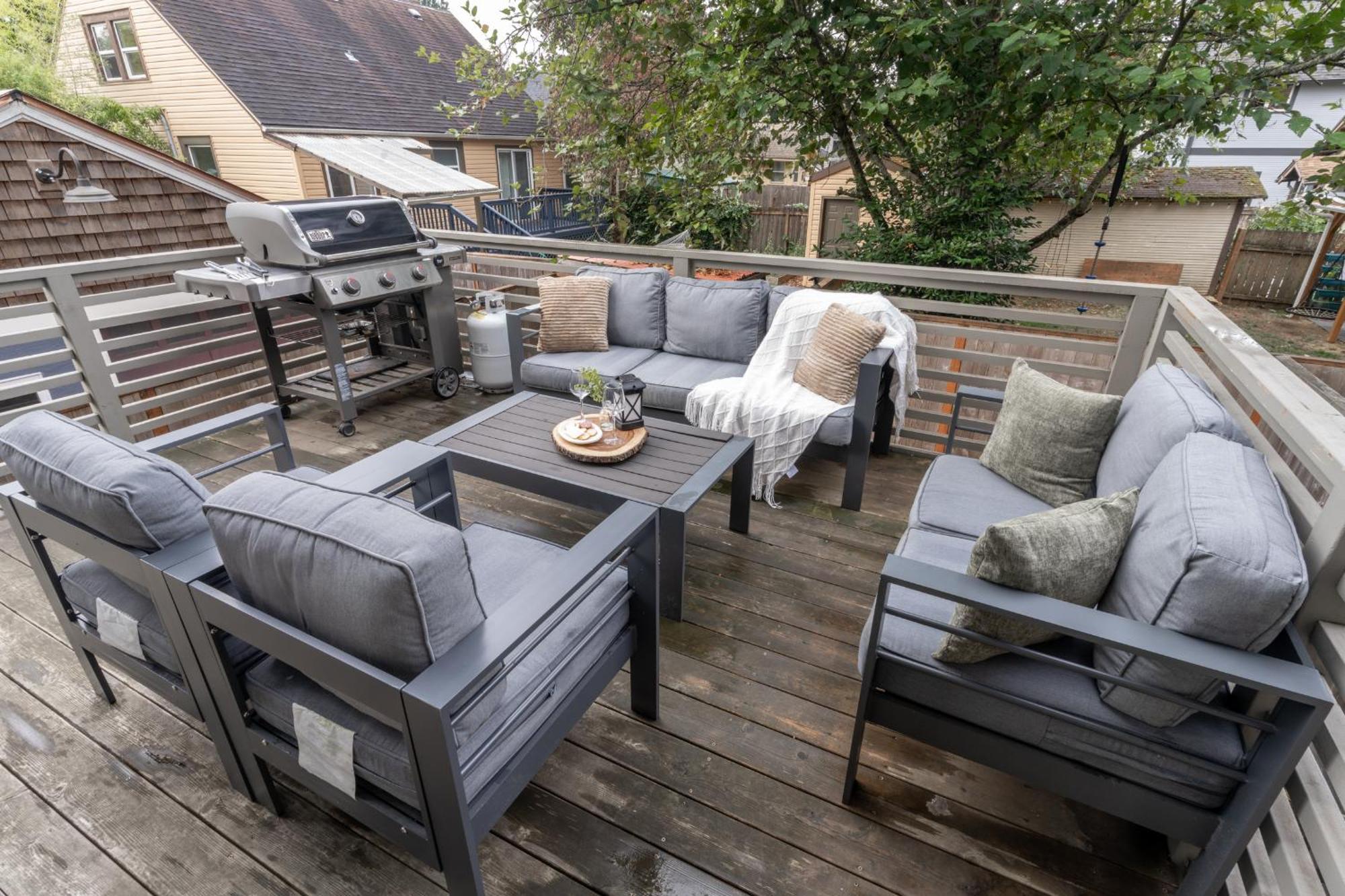 Comfy Family Home, Walkable Neighborhood + Patio! Portland Eksteriør bilde