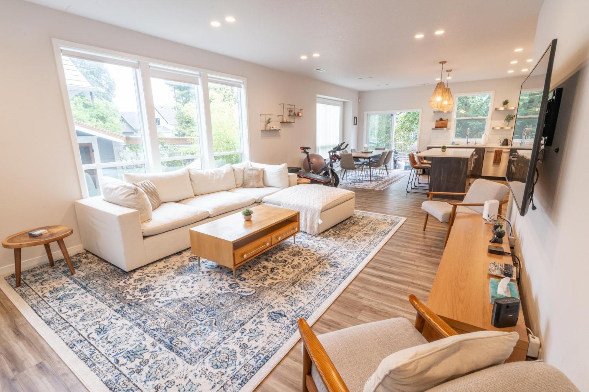 Comfy Family Home, Walkable Neighborhood + Patio! Portland Eksteriør bilde