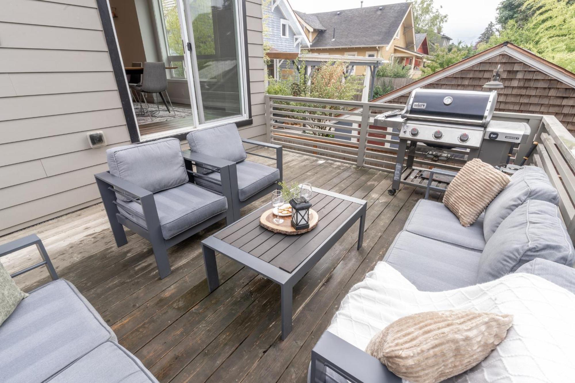 Comfy Family Home, Walkable Neighborhood + Patio! Portland Eksteriør bilde