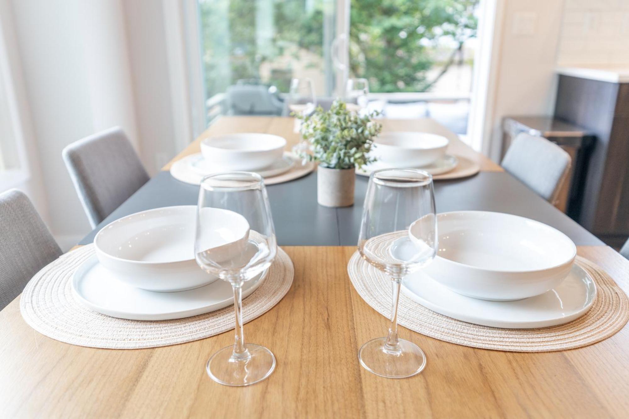 Comfy Family Home, Walkable Neighborhood + Patio! Portland Eksteriør bilde