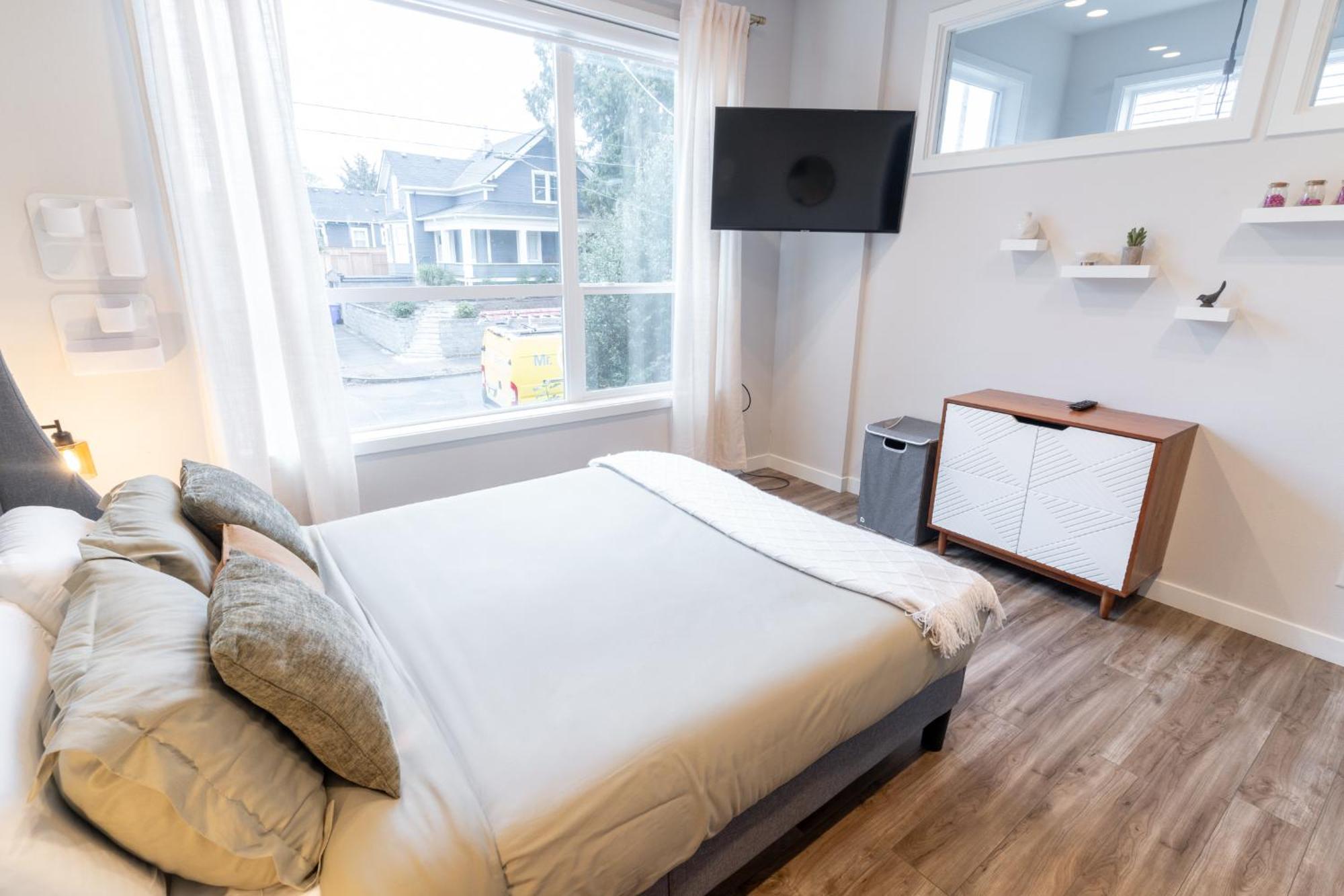 Comfy Family Home, Walkable Neighborhood + Patio! Portland Eksteriør bilde