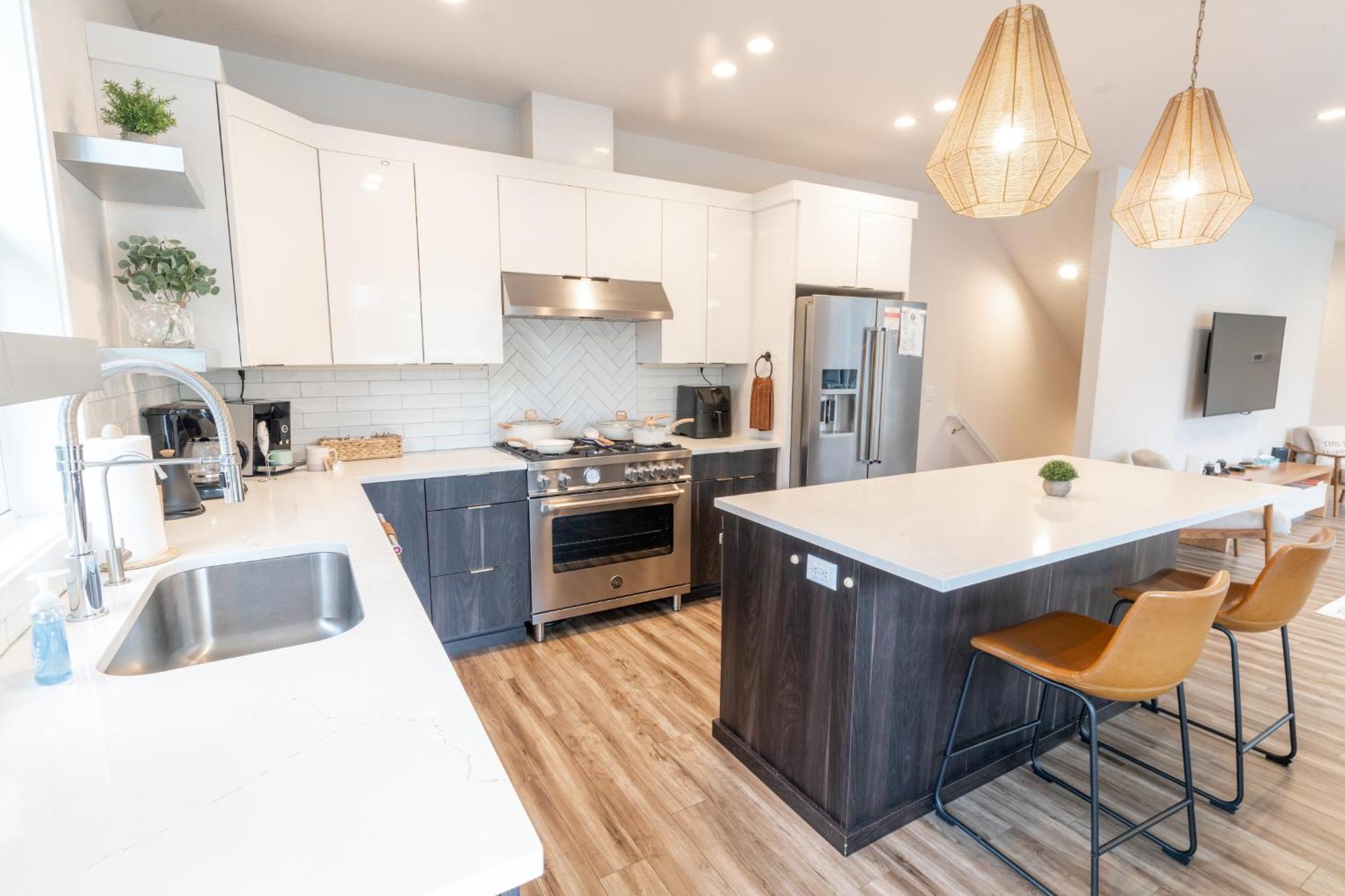Comfy Family Home, Walkable Neighborhood + Patio! Portland Eksteriør bilde